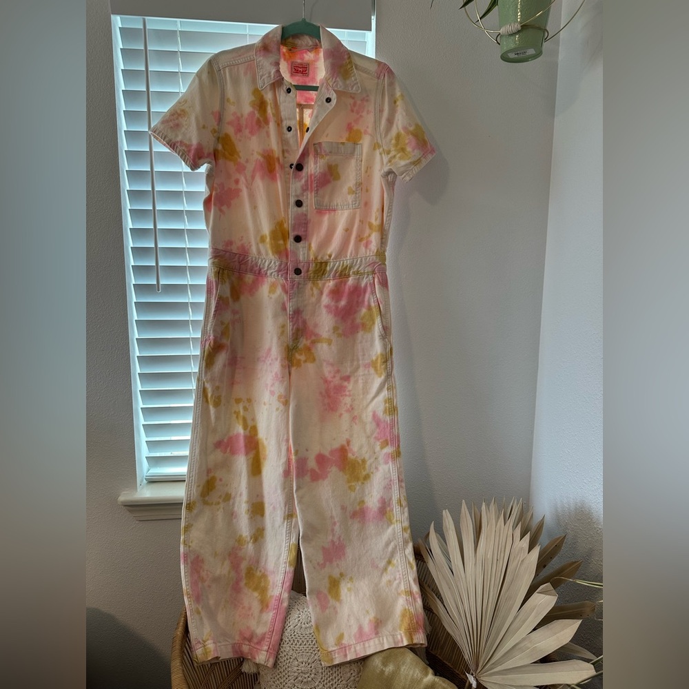 ✨SOLD✨Levi’s Tie Dye Jumpsuit